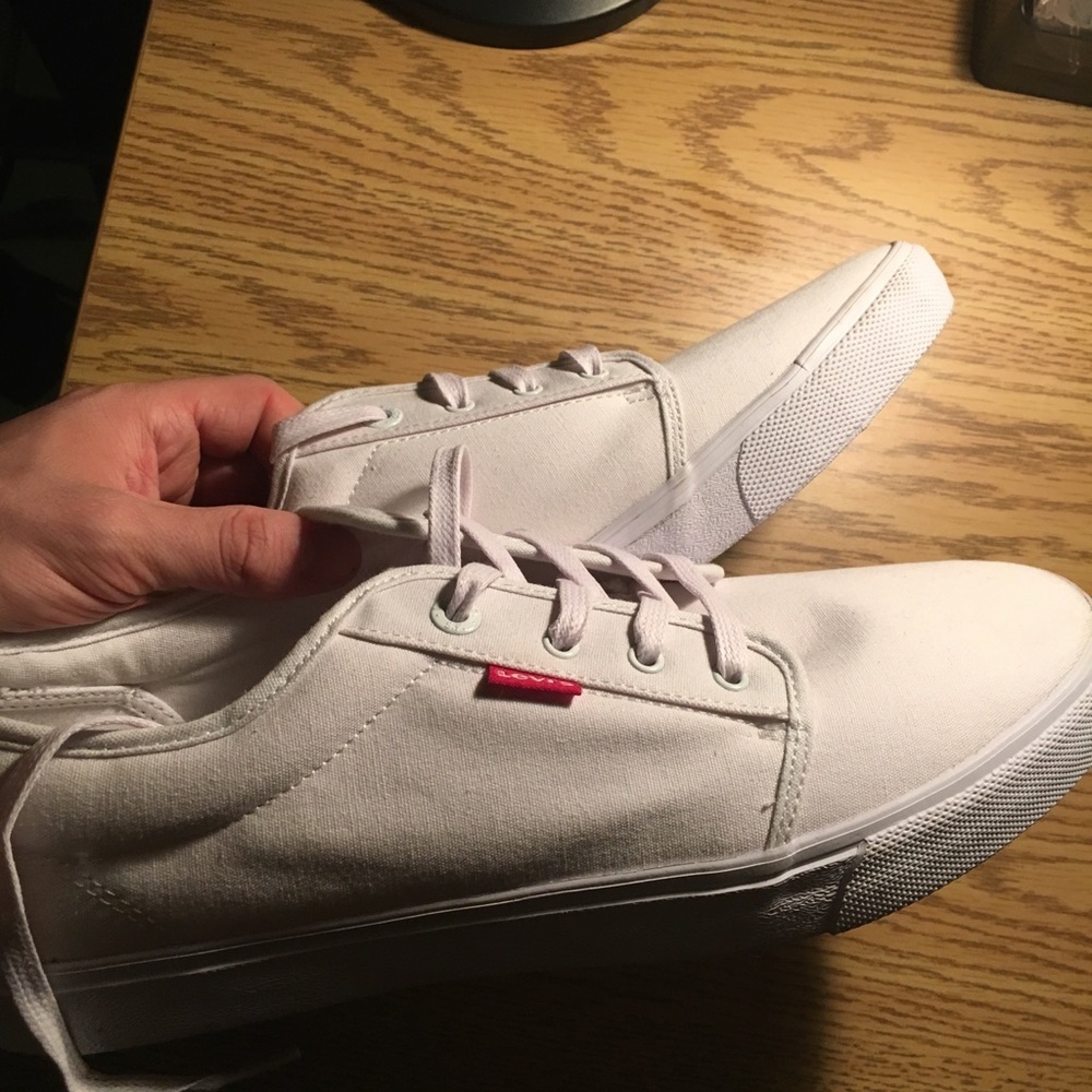 New Levi White Sneakers